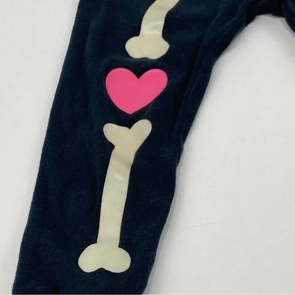 Carter’s brand girl’s boy glow in dark skeleton pajama set size 24 months - Picture 15 of 15